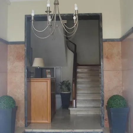 Hotel Bonjardim 2*