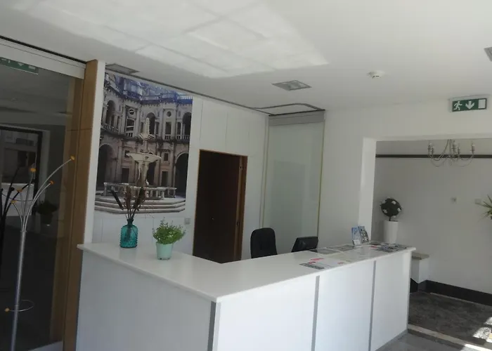 Bonjardim Otel 2*